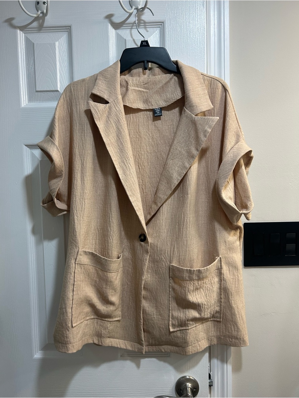 SHEIN curve Light Beige Short Sleeve Linen-Blend Blazer style shirt blouse